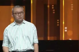 就因为老公说她做菜咸，媳妇将他行李全扔门外，涂磊：脾气够臭的视频封面