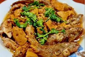 7块钱买5条海鲶鱼，做鲶鱼炖豆腐，鲜香美味，好吃不腥，吃着真香视频封面
