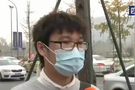 孩子口渴喝饮料，母亲主动拿着饮料瓶去结账，老板却要10倍赔偿？视频封面