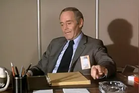 法国经典译制片《蛇》1973年 卫禹平为艾伦.戴维斯的配音片段vvv视频封面