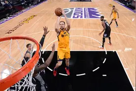 NBA集锦：博扬·博格达诺维奇24分率队49分狂胜国王！视频封面