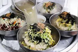 过凉水的劲道汤面制作全过程，细腻的豆腐面汤配上细面真的绝！