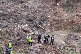 黑匣子已找到！东航坠机事故调查报告多久出炉？央媒透露重要消息视频封面