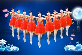 广场舞《小城故事多》充满喜和乐，歌声甜美，好听更好看！视频封面