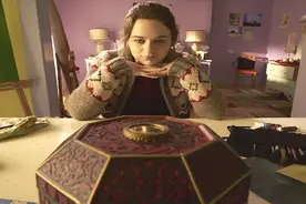 恐怖片（夺命潘多拉），女孩学校打架，回家许愿报仇，愿望实现了视频封面