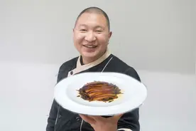 重庆烧白的正宗做法，色泽红润，肥而不腻，根本不够吃视频封面