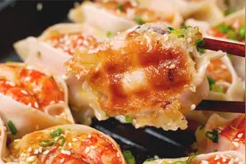 饺子皮又出新吃法，馅料满满，一次10个都不够吃视频封面