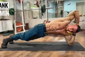 大兵六块腹肌相当完美，五种平板支撑动作，雕刻出完美腹肌！视频封面