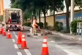 南宁天价停车费事件后洗掉街头停车线？政府多部门回应视频封面