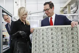 30万亿或将从美国撤离，7000亿美债或被抛售，中国或将会清零美债视频封面