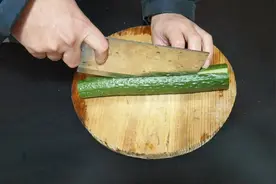 教你一个切黄瓜的方法，好看又好吃，早点知道就好了视频封面