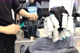 不长不短头发这样烫，减龄好打理，优雅气质翻倍