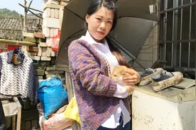 福利来咯！小雁子家的母狗又生了4条小土狗，赶紧预定领养哦！视频封面