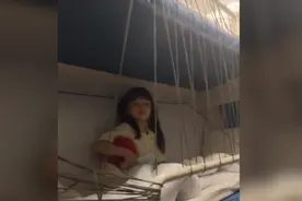 河南妈妈携女坐火车，用绳在卧铺上织“网”防滚落，网友大呼细心