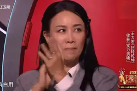 好声音：实力男嗓深情演唱《有一种悲伤》，王力宏激动到为其弹琴视频封面