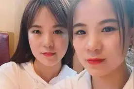 刷视频刷出双胞胎姐妹，姐妹身世曝光！ “亲生父母”跑来认亲？视频封面