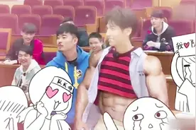 罗云熙带队亮出八块腹肌 收获队友深情告白视频封面