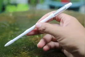 养花不知道何时浇水？园艺师教你，用水分计，科学控制浇水时间视频封面