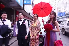 广东富家女出嫁，一身穿金戴银，新娘子好漂亮，好漂亮视频封面