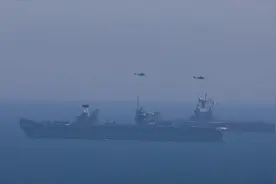 英法两国航母在地中海会师，组成双航母编队秀“肌肉”视频封面