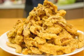 干炸小酥肉，牢记“2重点3加料水3复炸”，干香酥脆久放不回软