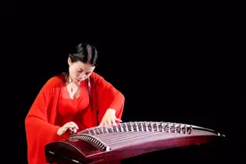 古筝演奏康熙王朝《向天再借五百年》曲调豪迈，气势恢宏，太震撼