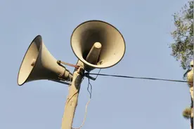 农村大喇叭：哪村村官，大过年的还广播过年注意事项，真能说！