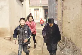 美女总结顺口溜农村八大怪，都是当代农村的现状，你知道吗？视频封面