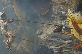 世界上最大的蜜蜂， 喜马拉雅悬崖上的蜂巢，每一次采蜜惊心动魄视频封面