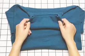 衣领太紧不舒服？侧缝只需剪一刀，既舒服又能穿出不一样的风格视频封面