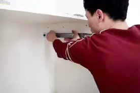 抽屉滑轨安装也有技巧，细节和尺寸把握好，安装后的抽屉自然合适视频封面