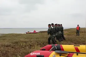 挑战！特战队员捆绑双手20秒水下逃生视频封面
