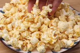 想吃爆米花不用买了，做法太简单了，2分钟爆一锅，又香又甜又脆