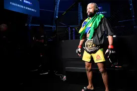 UFC255倒计时 菲格雷多 vs 佩雷兹中集：格斗王国走出的战斗狂人视频封面