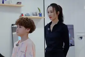 王鸥换紧身裤跳舞，好身材尽显，美翻了视频封面