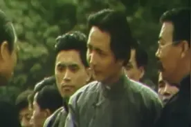 中山先生开始的，引发人民的民族性爆发，粉碎封建禁锢