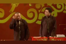 相声：谦哥上课睡觉打呼噜，老郭在旁边神曲相助，就怕睡不踏实视频封面