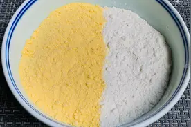 一碗玉米面一碗白面，教你做懒人早餐，松软香甜，好吃营养还健康视频封面