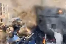 湖北仙桃一化工厂锅炉爆炸致5伤4失联 附近居民称一车间被炸平视频封面