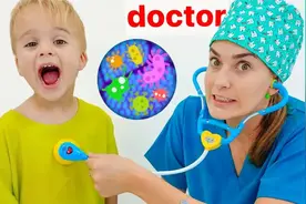 外国小男孩，洗手太重要了，要不细菌很容易被吃进肚子里视频封面