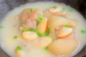 老妈蹄花：汤白肉香，清淡好吃，非常适合夏天，连吃3碗也不腻视频封面