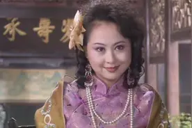 三太太在打麻将的时候勾引关组长，老管家看着头疼确管不住视频封面