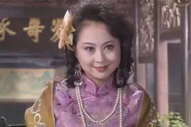 三太太在打麻将的时候勾引关组长，老管家看着头疼确管不住视频封面