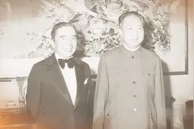 “世界船王”包玉刚的六张订单架起了中国船舶工业通向世界的桥梁视频封面