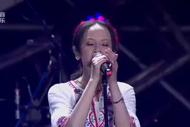 吴青峰15年前为杨乃文量身创作《女爵》，无可取代的高傲、独特视频封面