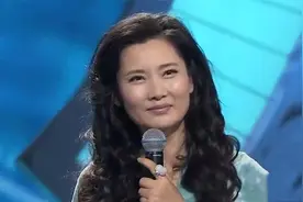 何赛飞谈张国荣片段，台词功底太差气坏张国荣：普通话还不如我！视频封面
