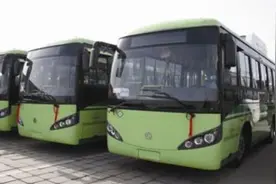 今年西宁市将更新512台纯电新能源公交车视频封面