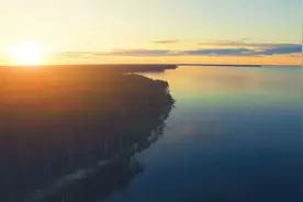 国乐 世上不爱的理由有很多，而爱的表现只有一个就想和你在一起