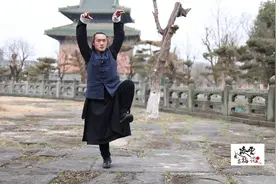 华佗五禽戏虎戏教学，虎戏气势威猛，久练身体精力充沛，国家非遗视频封面