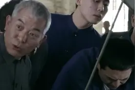 爷们儿：飞机机械师转业回家修汽车，厂长亲自接待，这是大神啊！视频封面